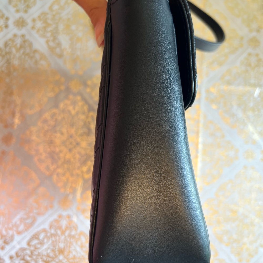 … Marmont medium matelassé shoulder bag - Picture 5 of 15